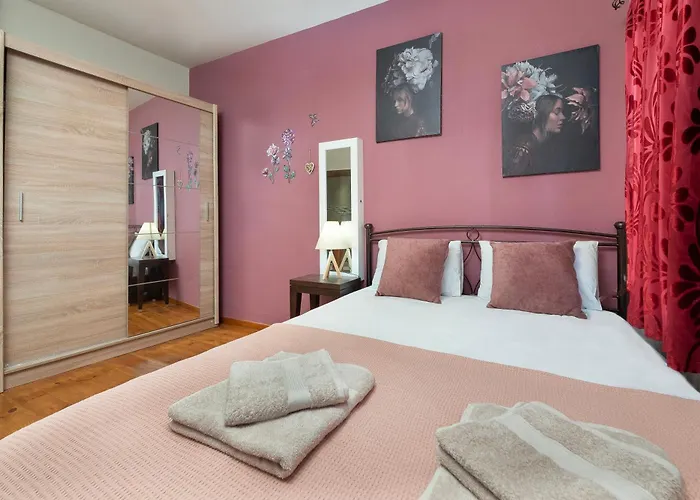 Casa Baboulas Old Town *